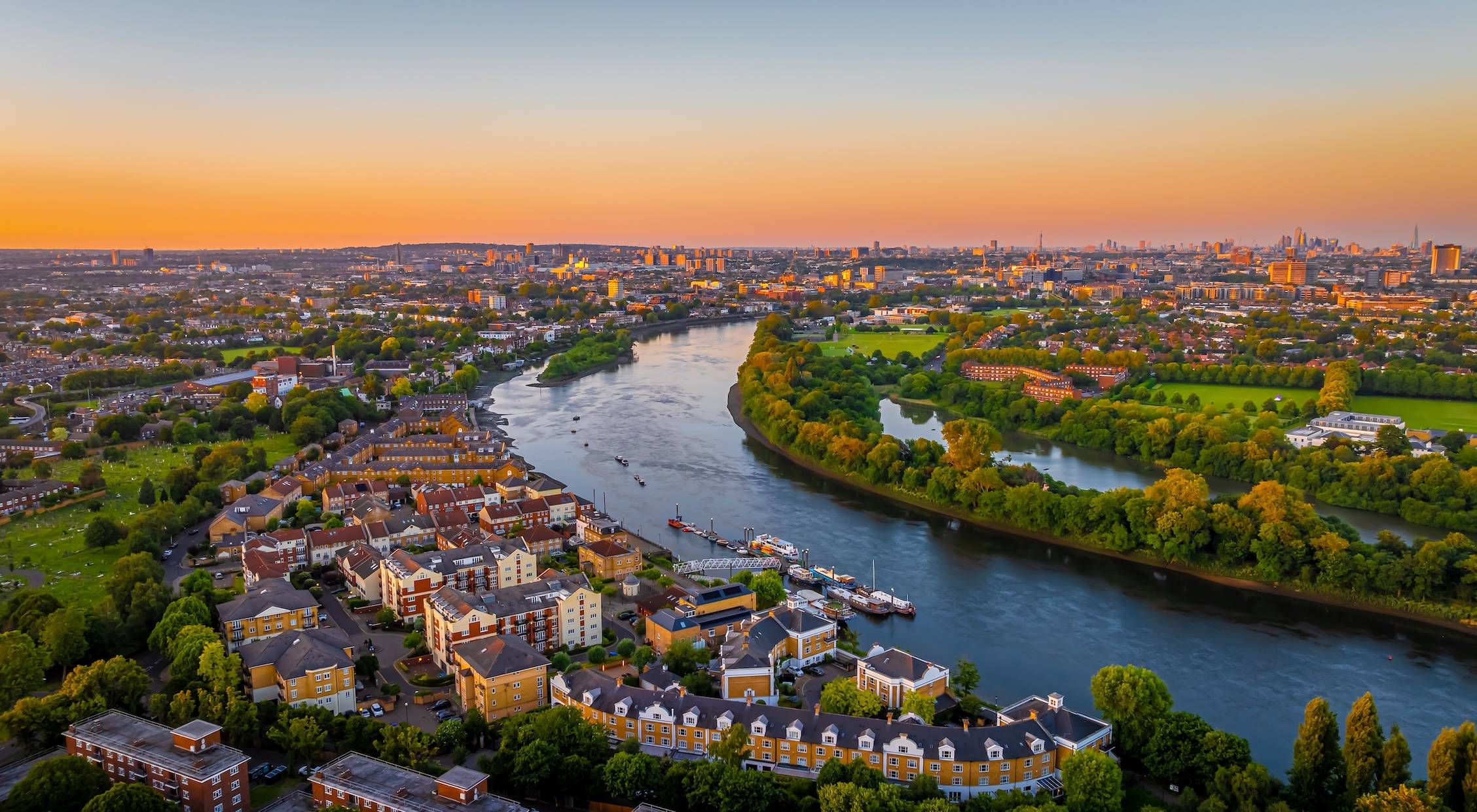 Best Places to Live in Sussex and London: Where to Move, What It Costs and What You Actually Get